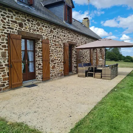 Gite Avec Vue Panoramique, Ideal Pour Un Weekend ! Mont-Saint-Jean  Extérieur photo